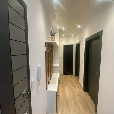 Lägenhet Cozy-1bd Flat